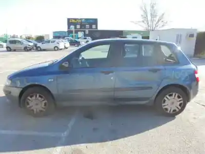 Veicolo di demolizione FIAT STILO VAN (192_) 1.9 JTD (192DXF1A) dell'anno 2002 alimentato 192A3000