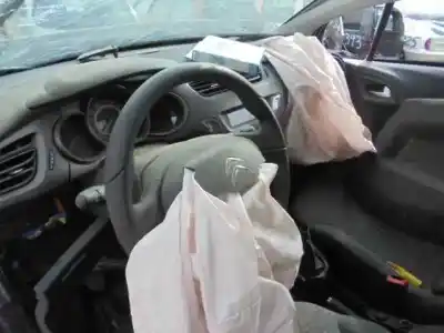 Veículo de Sucata citroen c3 collection do ano 2015 alimentado 8h01