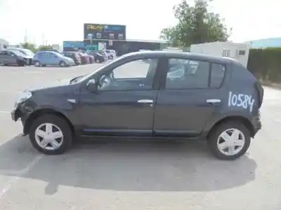 Veicolo di demolizione DACIA SANDERO Ambiance dell'anno 2008 alimentato K7J7A710