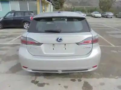 Scrapping Vehicle lexus ct 200h of the year 2011 powered 2zr