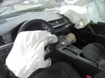 Scrapping Vehicle lexus ct 200h of the year 2011 powered 2zr