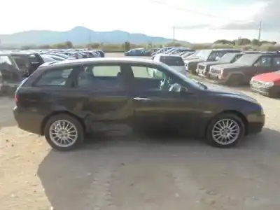 Vehicul casat alfa romeo 156 2.4 jtd 20v distinctive al anului 2004 alimentat 841g000