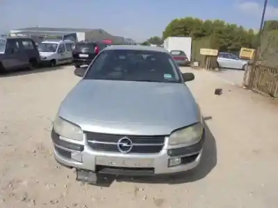 Veículo de Sucata opel omega b básico berlina do ano 1997 alimentado x20xev