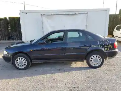 Veículo de Sucata AUDI A4 BERLINA (B5) 1.8 do ano 1998 alimentado ADR