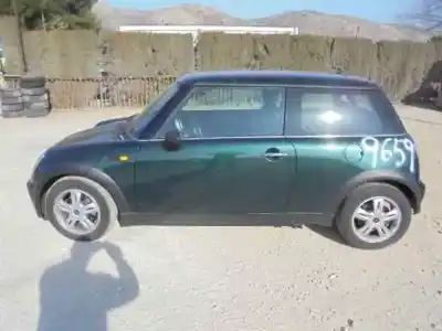 Здавання транспортного засобу MINI MINI (R50,R53) One року 2005 потужний W10B16A