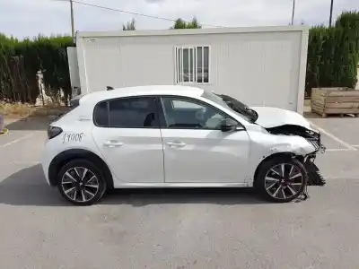 Scrapping Vehicle peugeot 208 (p2) active of the year 2020 powered yh01