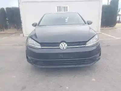 Veículo de Sucata volkswagen                                         golf vii lim. (bq1)                                                                                                                                                                                                                                        last edition bmt/start-stopp                                                                                                                                                                                                                               do ano 2017 alimentado ddya