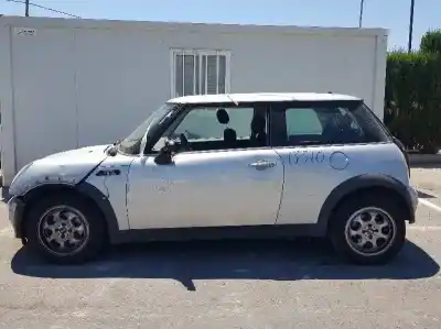 Здавання транспортного засобу mini mini (r50,r53) cooper року 2003 потужний w10b16a