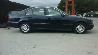 Veículo de Sucata bmw serie 5 berlina (e39) 525tds do ano 1998 alimentado 256t1