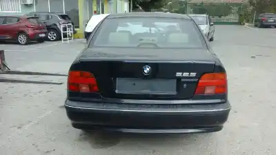 Veículo de Sucata bmw serie 5 berlina (e39) 525tds do ano 1998 alimentado 256t1