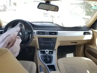 Sloopvoertuig bmw serie 3 berlina (e90) 330d van het jaar 2007 aangedreven 306d3