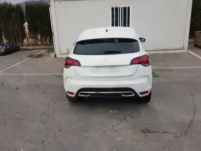 Véhicule à la ferraille citroen ds4 sport de l'année 2011 alimenté rhh