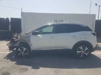 Veículo de Sucata peugeot 3008 gt line do ano 2020 alimentado yh01