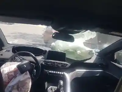 Veículo de Sucata peugeot 3008 gt line do ano 2020 alimentado yh01