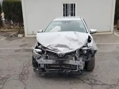 Verschrottungsfahrzeug toyota auris active des jahres 2017 angetrieben 8nr