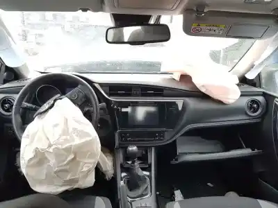 Verschrottungsfahrzeug toyota auris active des jahres 2017 angetrieben 8nr