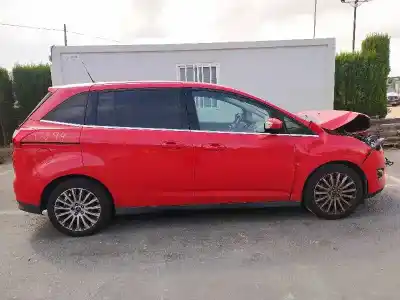 Véhicule à la ferraille FORD GRAND C-MAX Trend de l'année 2013 alimenté M1DA