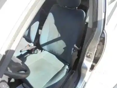 Sloopvoertuig opel corsa c club van het jaar 2001 aangedreven y17dt