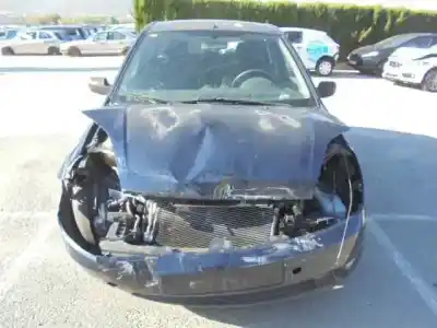 Veículo de Sucata ford fiesta (cbk) ghia do ano 2005 alimentado f6ja