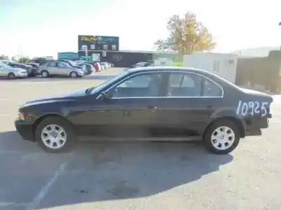 Veículo de Sucata BMW SERIE 5 BERLINA (E39) 525i do ano 2001 alimentado 256S5
