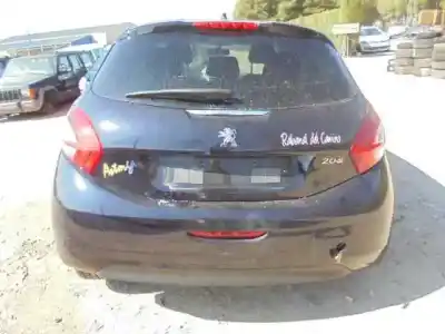 Veículo de Sucata peugeot 208 active do ano 2014 alimentado hm01