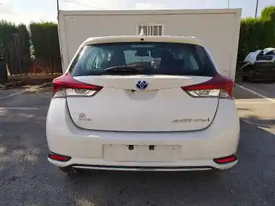 Здавання транспортного засобу toyota auris hybrid active року 2015 потужний 2zr