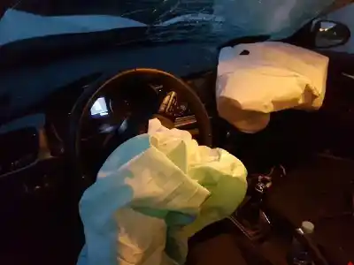 Veículo de Sucata kia rio (yb) attract do ano 2018 alimentado g4la