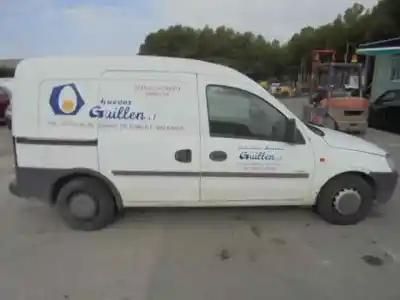 Veículo de Sucata opel combo familiar do ano 2002 alimentado y17dtl