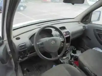 Veículo de Sucata opel combo familiar do ano 2002 alimentado y17dtl