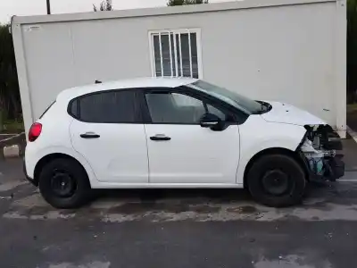 Véhicule à la ferraille citroen                                            c3                                                                                                                                                                                                                                                         feel                                                                                                                                                                                                                                                       de l'année 2017 alimenté bh02