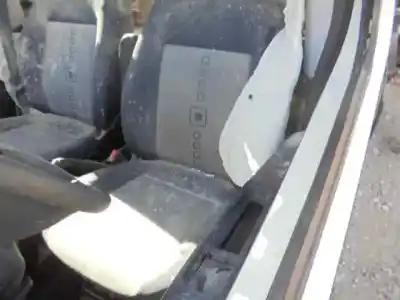 Veículo de Sucata citroen nemo seduction do ano 2015 alimentado 199a900 (fhz)