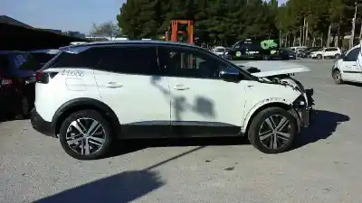 Veículo de Sucata peugeot 3008 gt do ano 2017 alimentado ah01