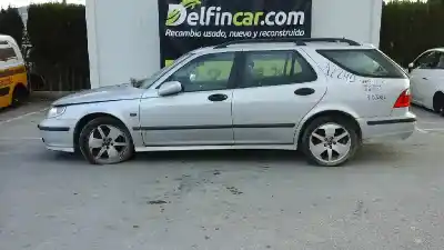 Vehículo de desguace SAAB 9-5 FAMILIAR 3.0 TiD Vector del año 2002 con motor D308L