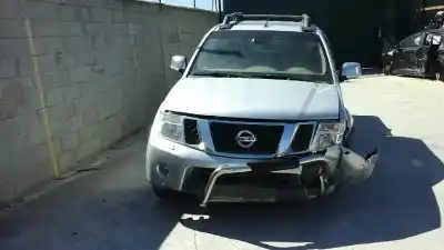 Здавання транспортного засобу nissan navara pick-up (d40m) double cab le 4x4 року 2012 потужний yd25