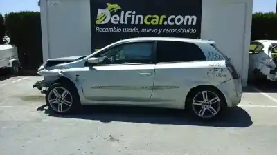 Veicolo di demolizione FIAT STILO VAN (192_) 1.9 JTD (192DXE1A) dell'anno 2003 alimentato 192A1000