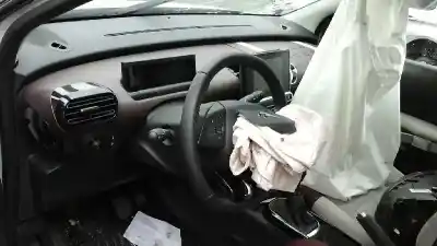 Veículo de Sucata citroen c4 cactus feel do ano 2018 alimentado yh01