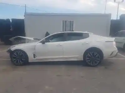 Vehicul casat KIA STINGER (CK) GT-Line 2WD al anului 2020 alimentat G4KL