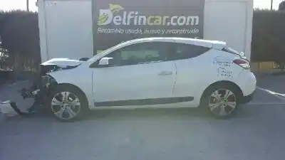 Veicolo di demolizione RENAULT MEGANE III COUPE Dynamique dell'anno 2010 alimentato K9KG8