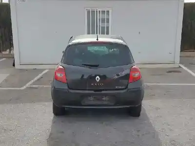 Здавання транспортного засобу renault clio iii authentique року 2007 потужний k9kt7