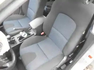 Veículo de Sucata mazda 3 berlina (bk) 1.6 cd diesel cat do ano 2005 alimentado y6