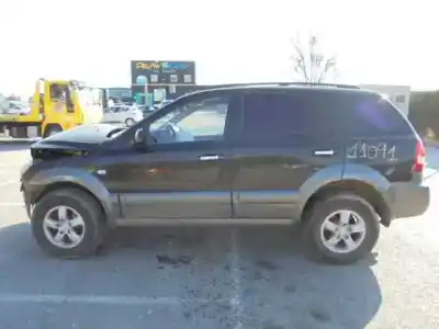 Verschrottungsfahrzeug KIA SORENTO I (JC) 2.5 CRDi des Jahres 2005 angetrieben D4CB