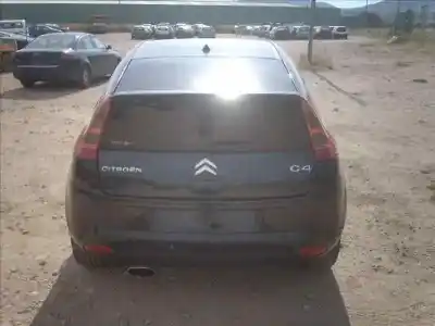 Veículo de Sucata citroen c4 coupe vtr plus do ano 2004 alimentado rfn(ew10j4)
