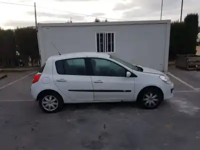 Здавання транспортного засобу renault clio iii authentique року 2007 потужний k9km768