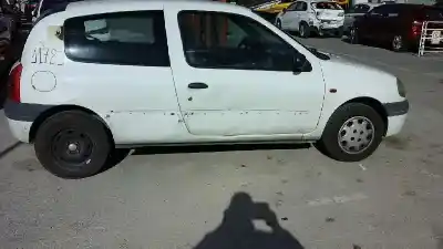 Здавання транспортного засобу renault clio ii fase i (b/cbo) 1.2 року 1998 потужний d7f