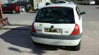 Здавання транспортного засобу renault clio ii fase i (b/cbo) 1.2 року 1998 потужний d7f