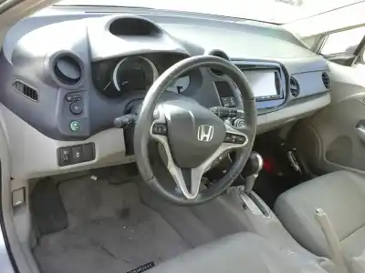 Veicolo di demolizione honda insight (ze2) básico dell'anno 2011 alimentato lda3