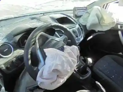 Véhicule à la ferraille ford fiesta (cb1) ambiente de l'année 2012 alimenté kvja