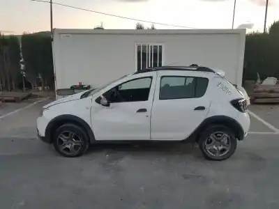 Veicolo di demolizione dacia sandero stepway dell'anno 2018 alimentato h4bb4