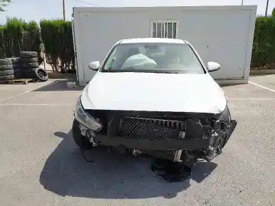 Здавання транспортного засобу hyundai i30 cw (pd) style року 2017 потужний g3lc