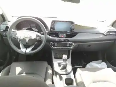 Здавання транспортного засобу hyundai i30 cw (pd) style року 2017 потужний g3lc
